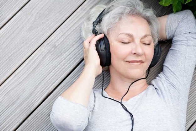 Health Benefits Of Music For Seniors Health Benefits Of Music For Seniors