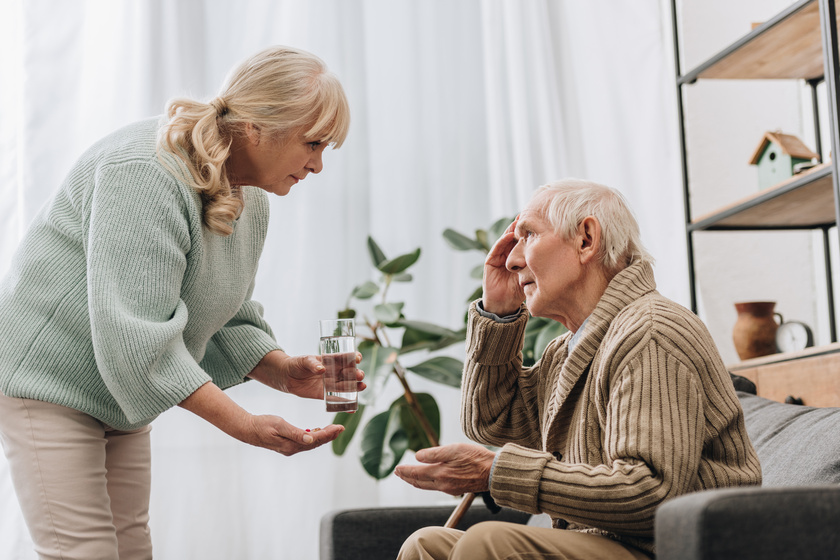 A Guide To Caring For People With Dementia | Rittenhouse Village