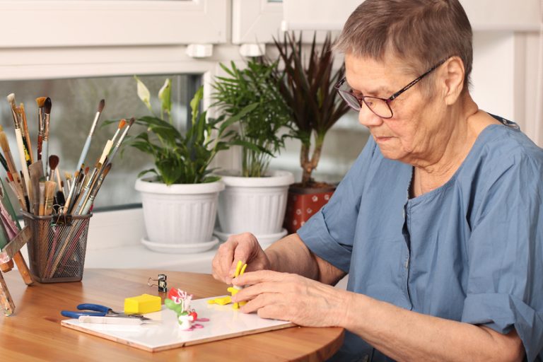 How Art Therapy Benefits The Elderly In Carmel, IN Assisted Senior Living