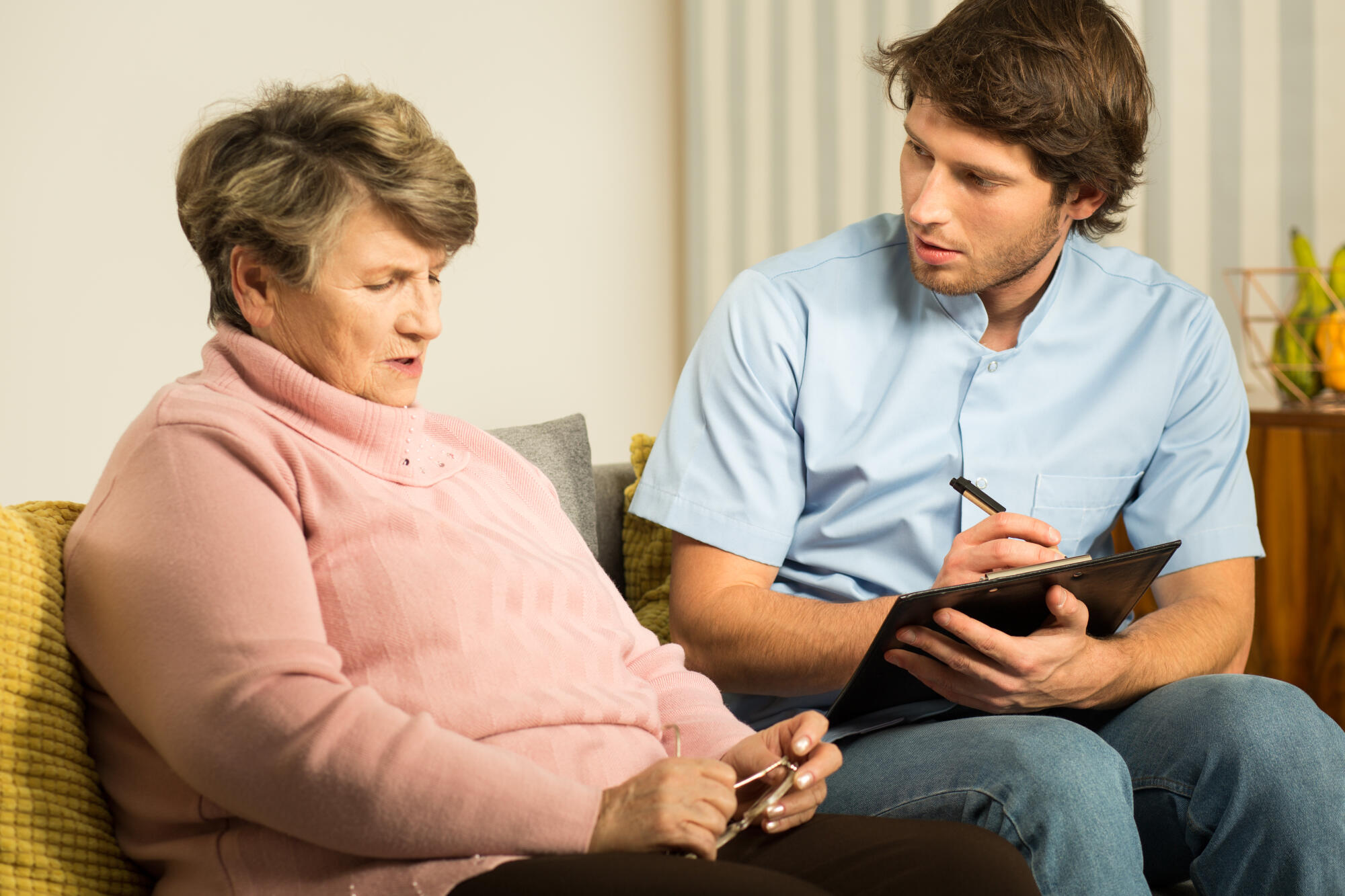 Image,Of,Private,Male,Nurse,And,His,Patient