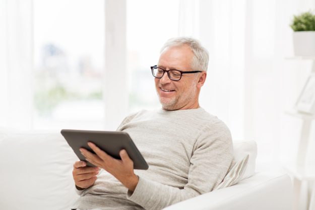 Technology,,People,And,Lifestyle,,Distance,Learning,Concept,-,Senior,Man
